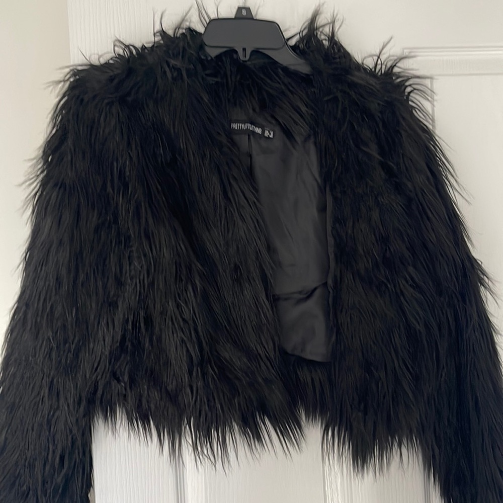 Pretty little things Fur Jacket size US 8